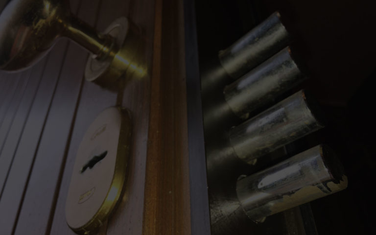 Come aprire una porta blindata chiusa a chiave