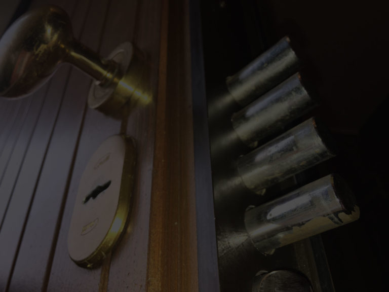 Come aprire una porta blindata chiusa a chiave