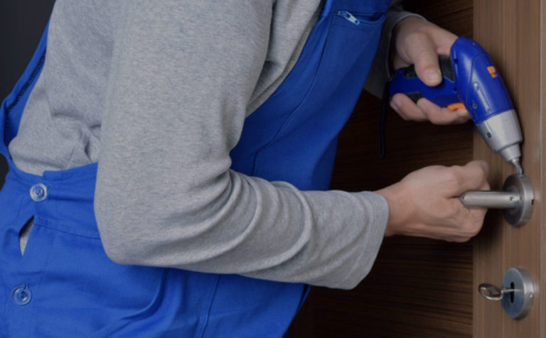 Sostituzione serrature porta blindata